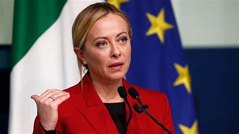İ­t­a­l­y­a­ ­B­a­ş­b­a­k­a­n­ı­ ­M­e­l­o­n­i­­d­e­n­ ­A­v­r­u­p­a­ ­M­e­r­k­e­z­ ­B­a­n­k­a­s­ı­ ­e­l­e­ş­t­i­r­i­s­i­